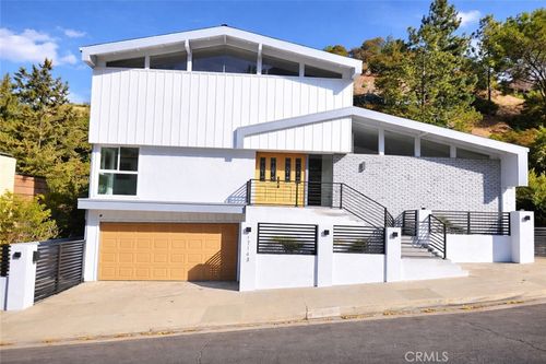 17148 Escalon Dr, Encino, CA, 91436-4030 | Card Image