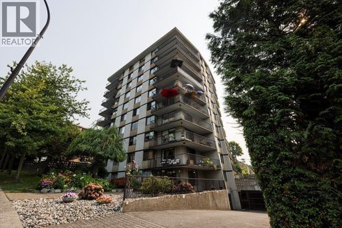 302-540 Lonsdale Ave, North Vancouver, BC, V7M2G7 | Card Image