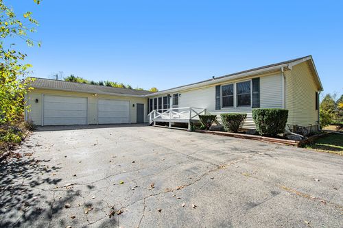 1202 Chapel Rd, Parma, MI, 49269-9710 | Card Image