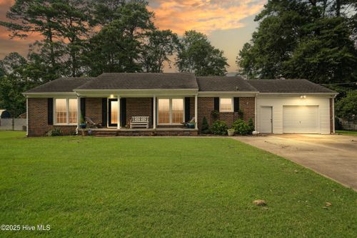 106 Country Club Dr, Elizabeth City, NC, 27909-3261 | Card Image