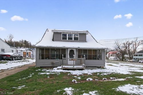 4420 14th Ave, Parkersburg, WV, 26101-7064 | Card Image