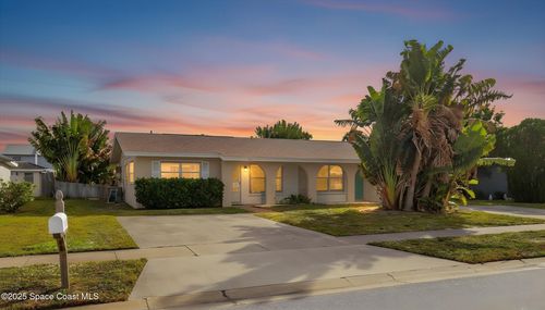 521 & 523 Ronnie Dr, Indian Harbour Beach, FL, 32937-2622 | Card Image