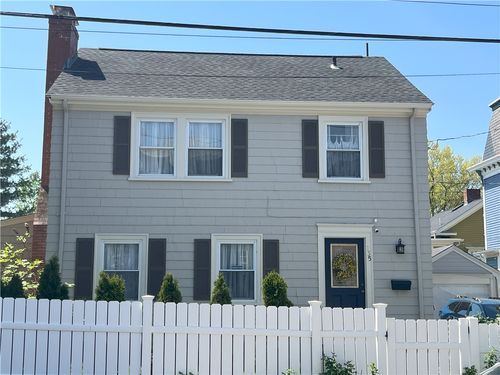 135 Cypress St, Providence, RI, 02906-2507 | Card Image