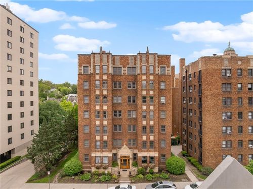 204-807 W 48th St, Kansas City, MO, 64112-1815 | Card Image