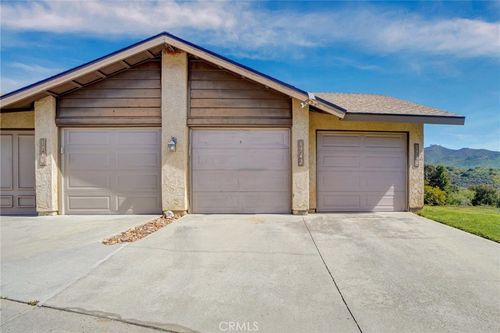 1740 Pala Lake Dr, Fallbrook, CA, 92028-4913 | Card Image