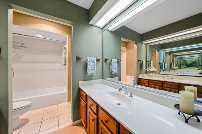 9818 Amberton Pkwy, Townhouse with 3 bedrooms, 3 bathrooms and null parking in Dallas TX | Image 21