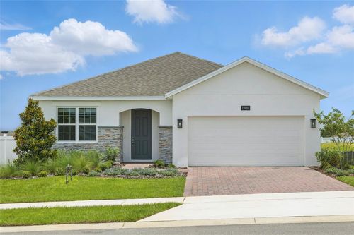 27469 Black Kite Ave, HOWEY IN THE HILLS, FL, 34737-4405 | Card Image