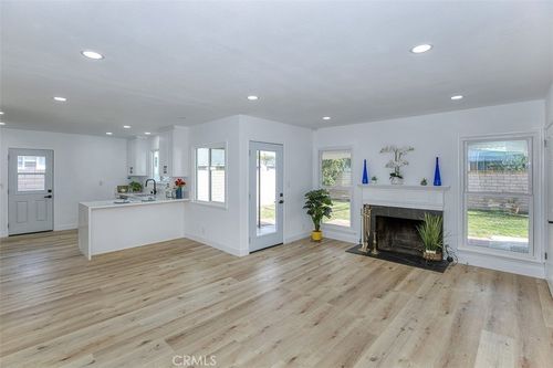 3518 Faust Ave, Long Beach, CA, 90808-2840 | Card Image