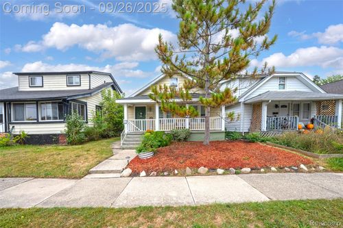 1469 Browning St, Ferndale, MI, 48220-1101 | Card Image
