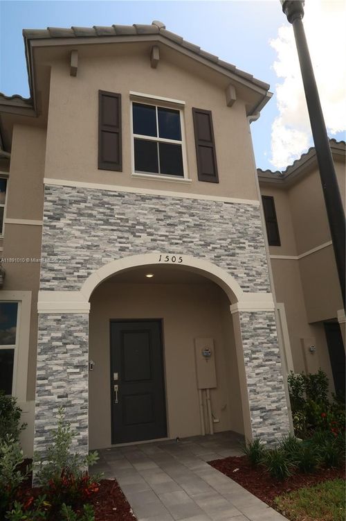 1505 Se 27th Rd, Homestead, FL, 33035-2526 | Card Image