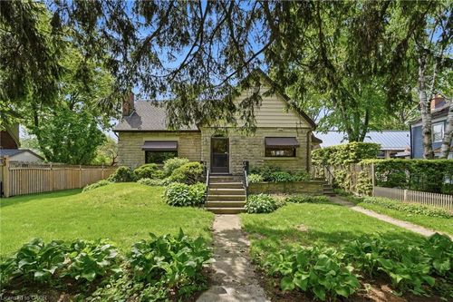 12 Parkview Row, Dundas, ON, L9H2R9 | Card Image
