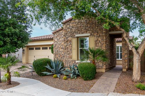 4519 N 29th Way, Phoenix, AZ, 85016-4982 | Card Image