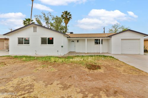 5647 W Roma Ave, Phoenix, AZ, 85031-1847 | Card Image