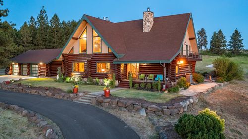 5024 E Stoughton Rd, Valleyford, WA, 99036-9751 | Card Image