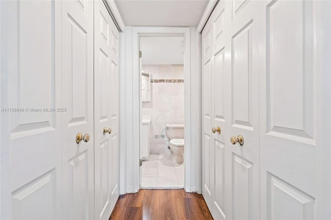 2B - 77 Crandon Blvd, Condo with 1 bedrooms, 2 bathrooms and null parking in Key Biscayne FL | Image 25