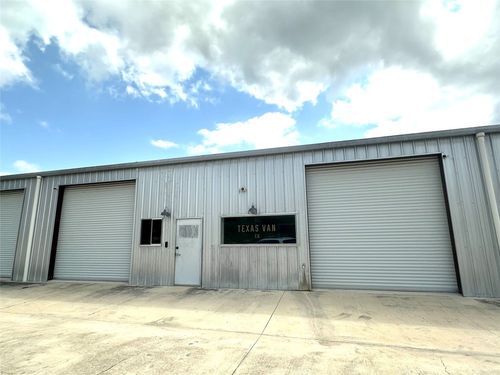 ste-205-18281 Fm 150 W, Driftwood, TX, 78619-2123 | Card Image