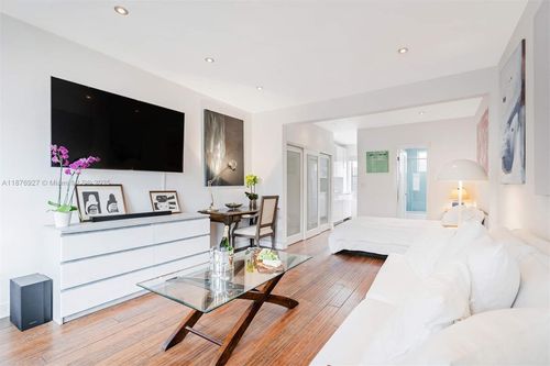 apt-29-1050 Pennsylvania Ave, Miami Beach, FL, 33139-4909 | Card Image