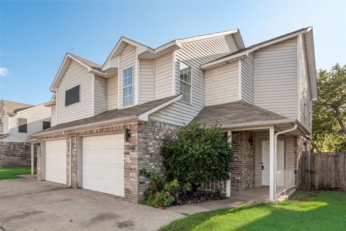 4008 Southern Charm Court, Arlington, TX, 76016 | Card Image