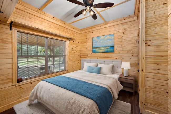 Guest Bedroom | Image 10