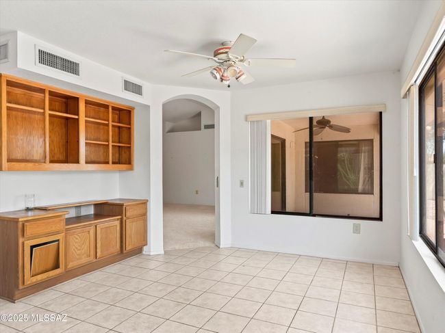 14-Family Room | Image 14