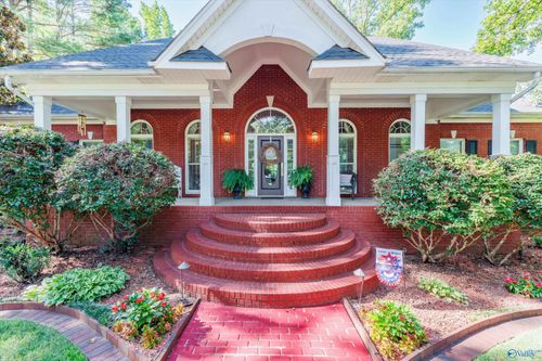 291 Dug Hill Rd, Brownsboro, AL, 35741-9337 | Card Image