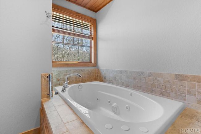 151 Cart Path, House other with 3 bedrooms, 5 bathrooms and null parking in Cullowhee NC | Image 27