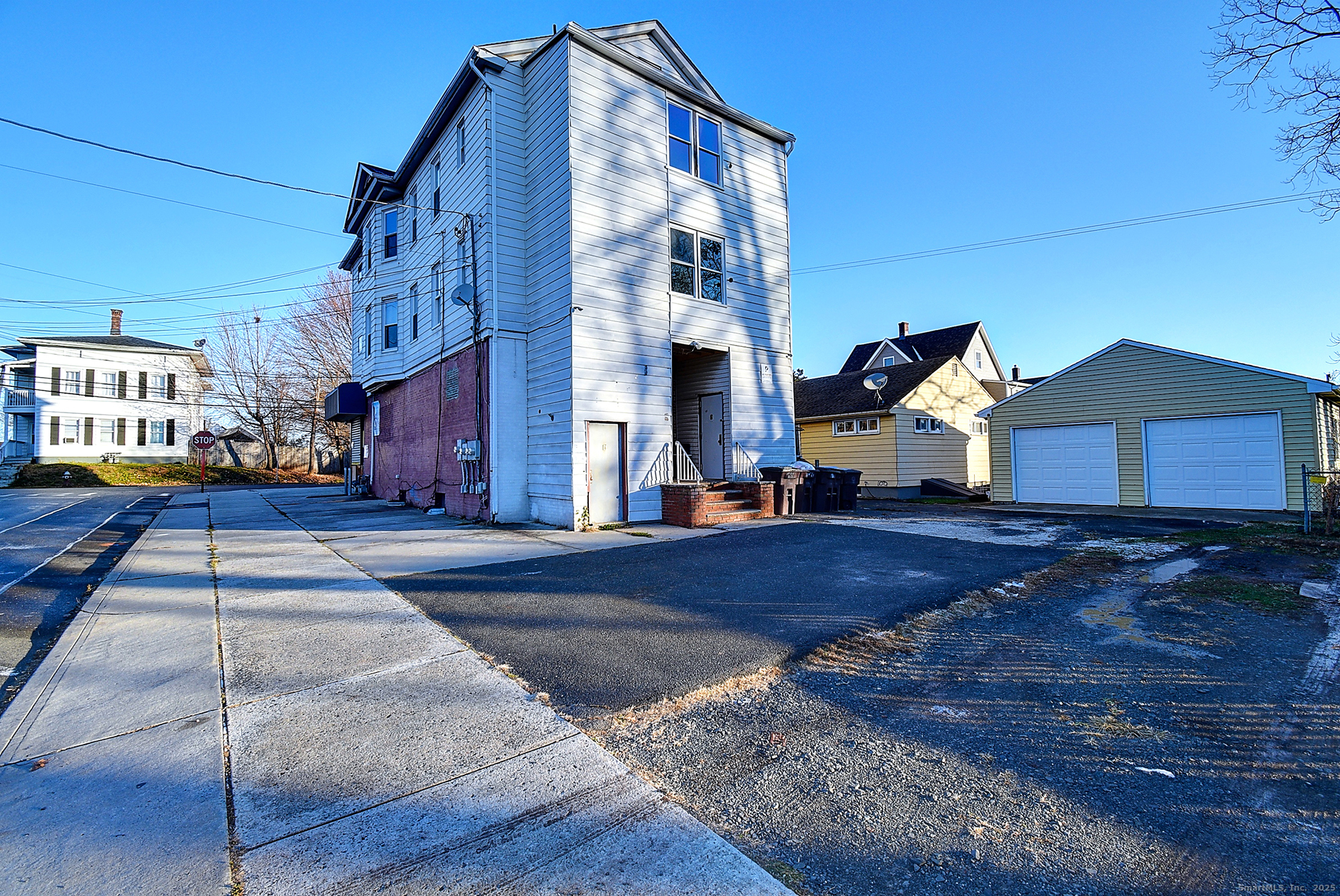 Residential Income in New Britain 3