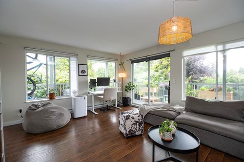 1-756 Gibsons Way, Gibsons, BC, V0N1V9 | Card Image