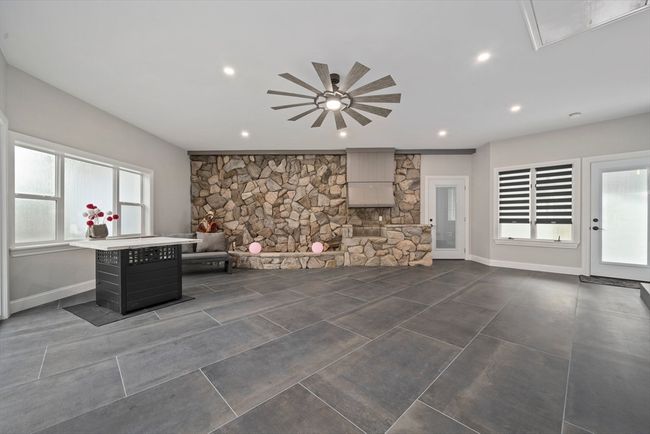 60 Algonquin Rd, House other with 4 bedrooms, 5 bathrooms and 6 parking in Canton MA | Image 12