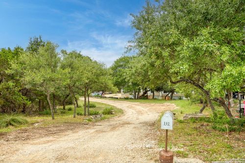 582 Short Circuit, Bulverde, TX, 78163-1784 | Card Image