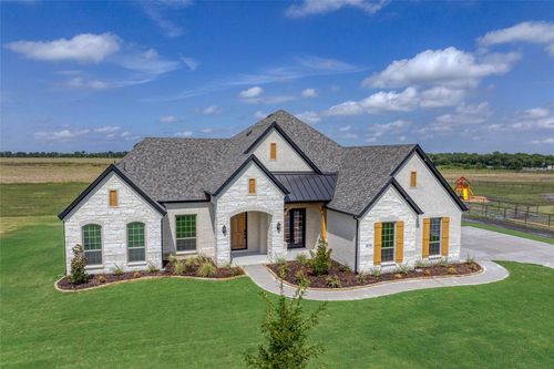 101 Jasper Ln, Van Alstyne, TX, 75495-5211 | Card Image