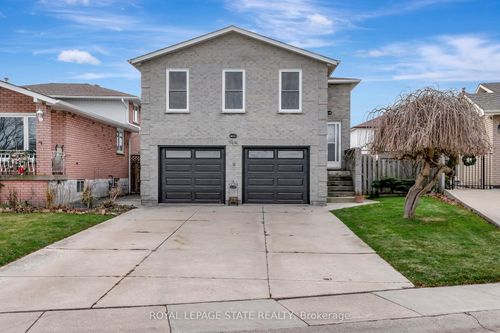 144 Ravenbury Dr, Hamilton, ON, L8W2B5 | Card Image