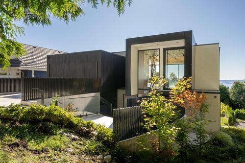 2484 Ottawa Ave, West Vancouver, BC, V7V2T1 | Card Image