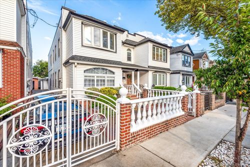 9317 123rd St, South Richmond Hill, NY, 11419-1426 | Card Image