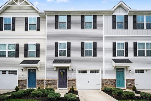 9821 Melcarl Dr, Colerain Twp, OH, 45251 | Card Image