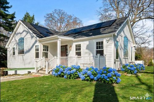 8 Ledge Rd, Norwalk, CT, 06853-1036 | Card Image