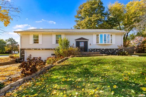 101 N Oregon Ave, Morton, IL, 61550-2338 | Card Image