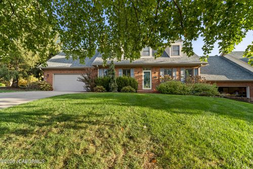 3120 Williamsburg Way, Jefferson City, MO, 65109-5732 | Card Image
