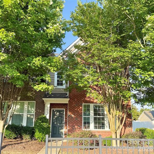 18426 W Catawba Ave, Cornelius, NC, 28031-5794 | Card Image