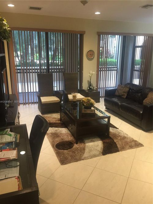 3224-2900 Nw 125th Ave, Sunrise, FL, 33323-6329 | Card Image