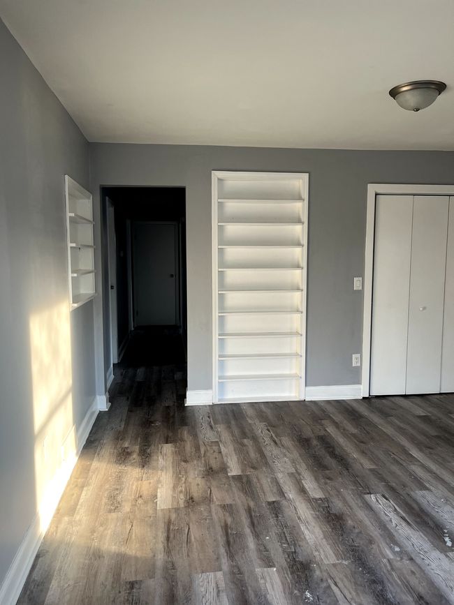 Living Room | Image 6