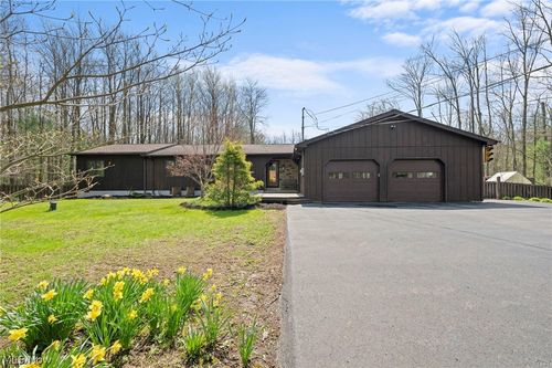 12435 Pearl Road, Chardon, OH, 44024 | Card Image