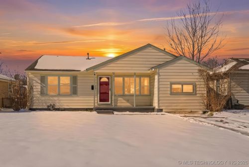 424 S 69th East Ave, Tulsa, OK, 74112-1806 | Card Image