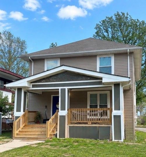707 S Park Ave, Independence, MO, 64052-4009 | Card Image