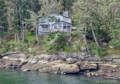 130 Easthom Rd, Gabriola Island, BC, V0R1X2 | Card Image