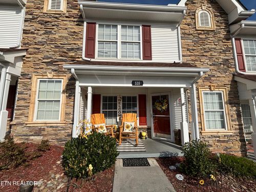 535 Orchard Valley Way, Sevierville, TN, 37862-5437 | Card Image