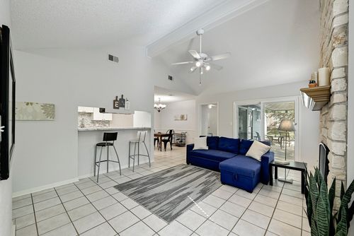 b-275 Mooring Circle, Lakeway, TX, 78734 | Card Image