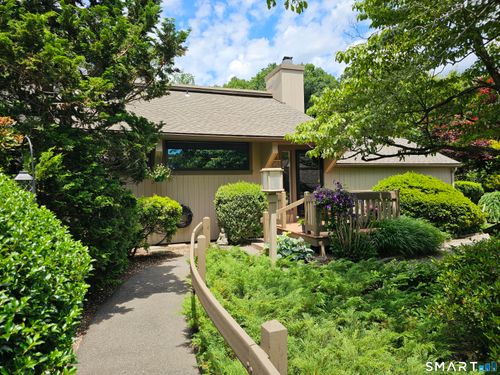 75-75 Mallard Dr, Avon, CT, 06001-4544 | Card Image