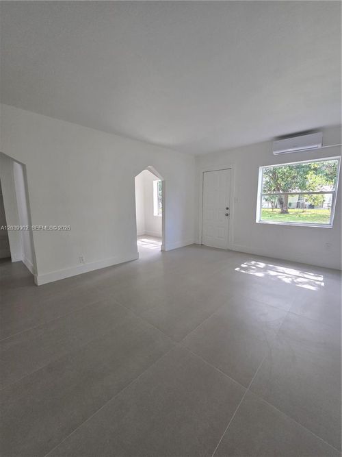 4-237 Sw 13th St, Dania Beach, FL, 33004-4273 | Card Image