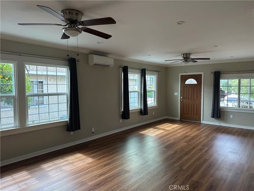 656 W 13th St, San Pedro, CA, 90731 | Card Image